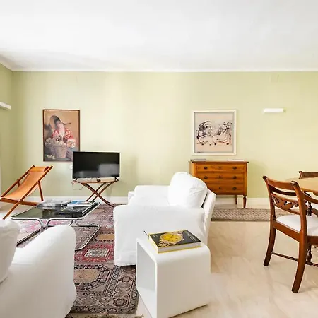 Apartamento Luminoso Di Design In Centro